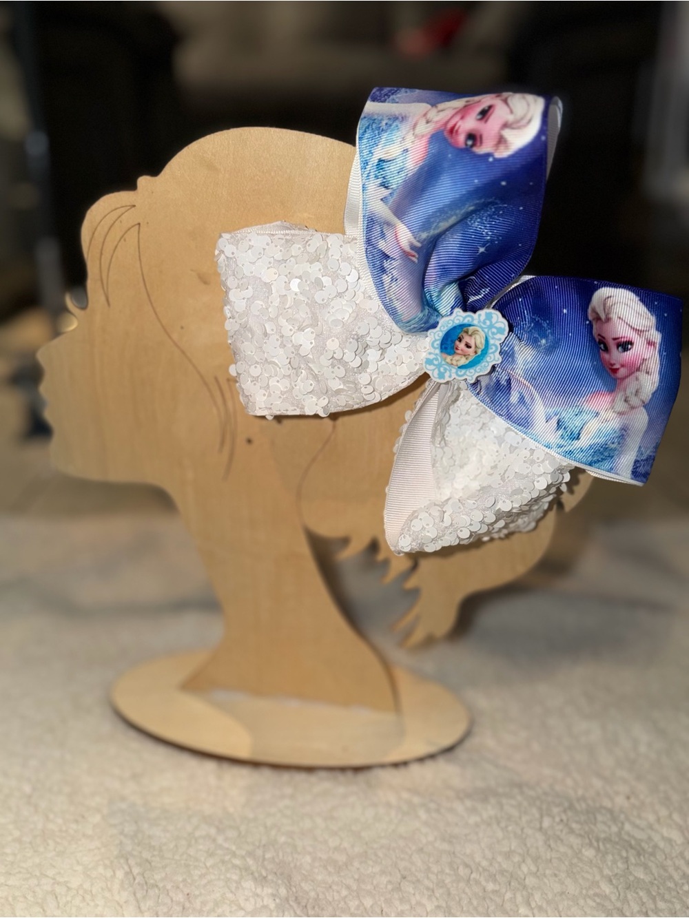 Disney Frozen Elsa White Sequin & Blue Character Bow Hair Clip